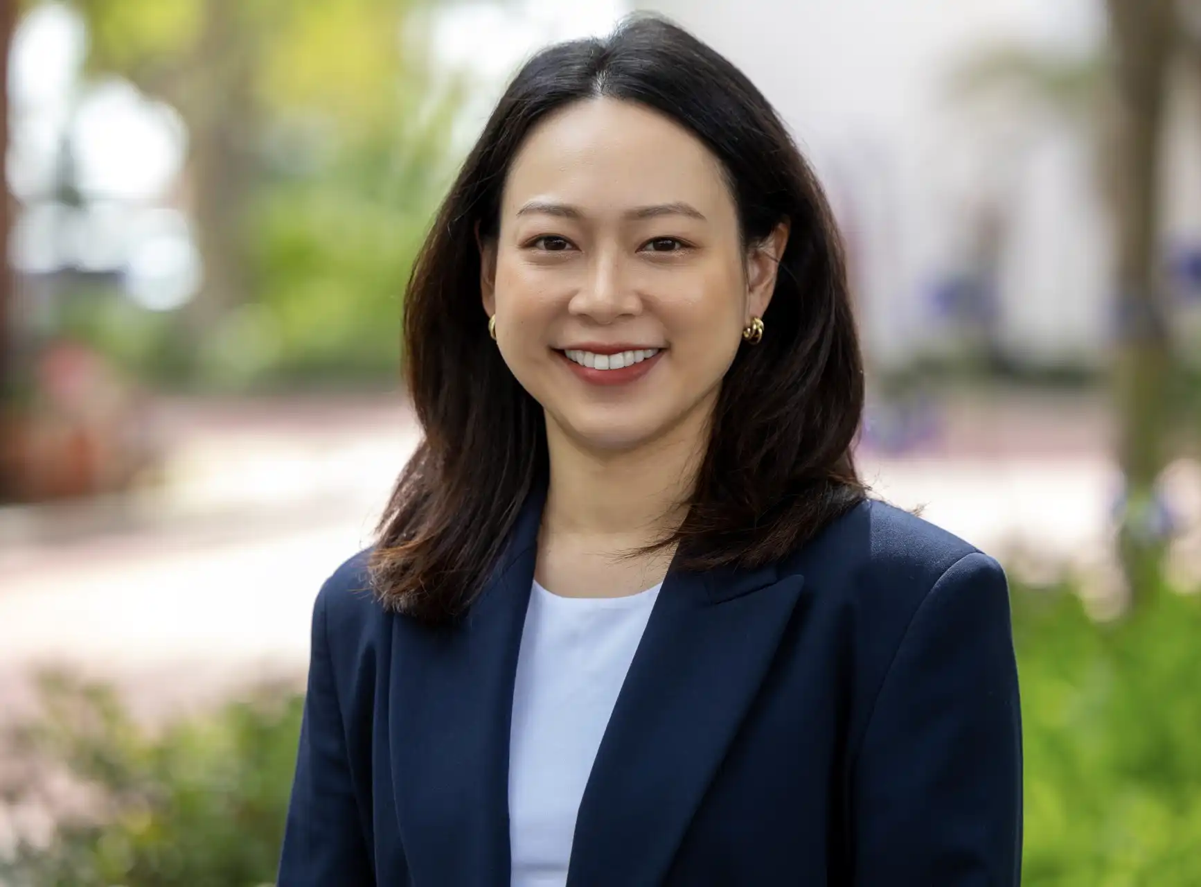 Lucy (Yulu) Lee